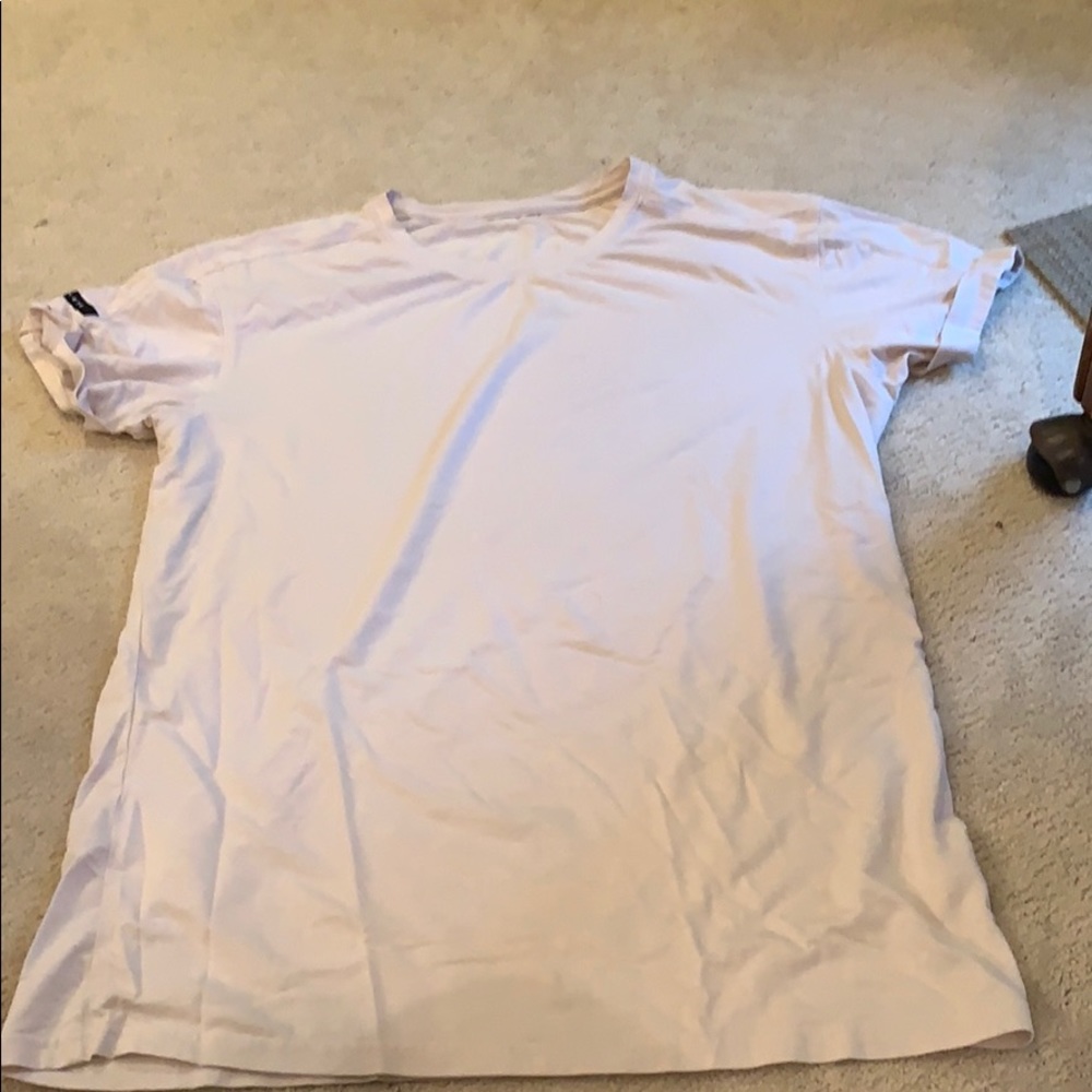 Alphalete tee shirt